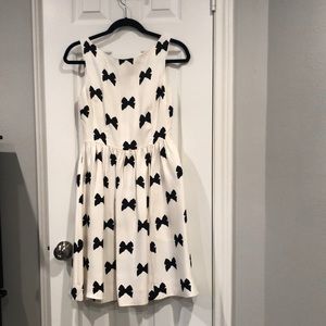 Kate Spade bow dress, size 2
